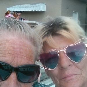 Meet your Posher, Kimberly